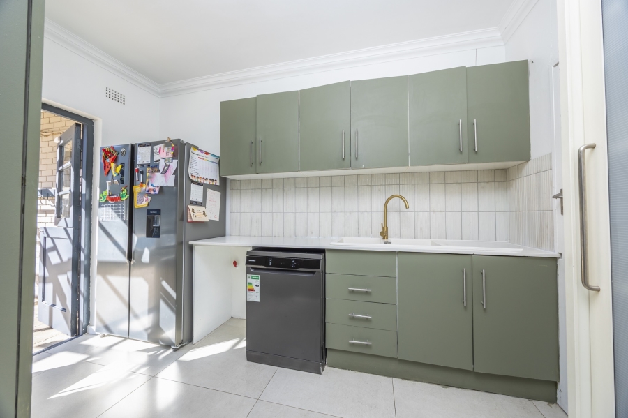 3 Bedroom Property for Sale in Kenridge Western Cape